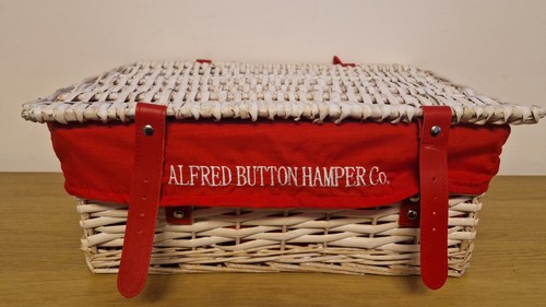 Alfred button hamper white - button,