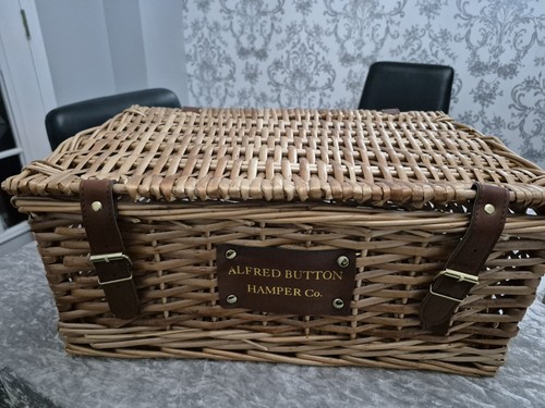 Alfred button wicker hamper - wicker,