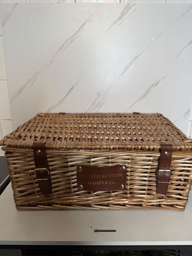 Alfred button hamper - button, co